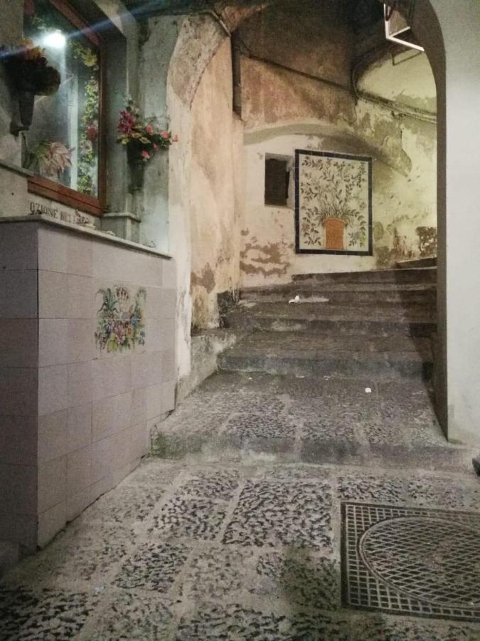 Casa Vacanze Flora Vietri Kültér fotó